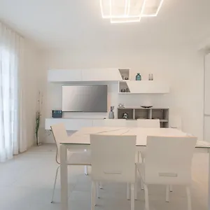 Luxury Elisabeth Con Posto Incluso Apartment